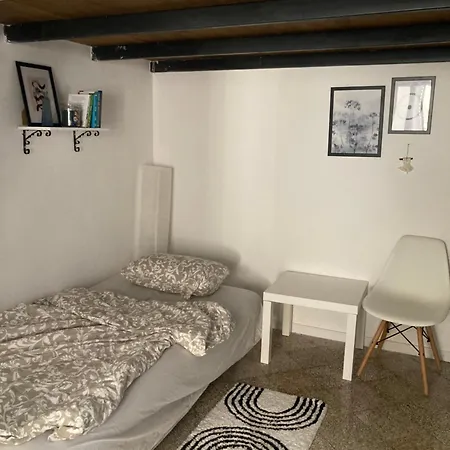 Stay, Mieszkanko Kingi *