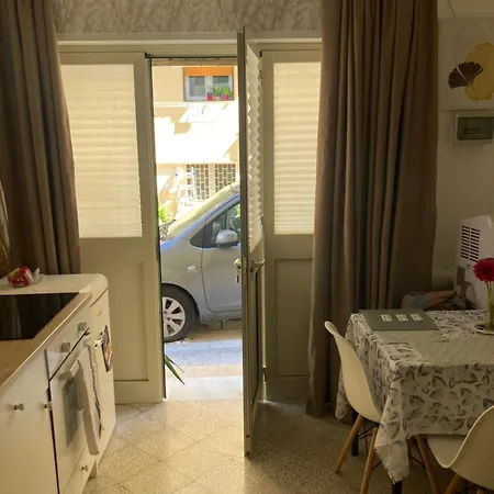 Stay, Mieszkanko Kingi * Casteldaccia