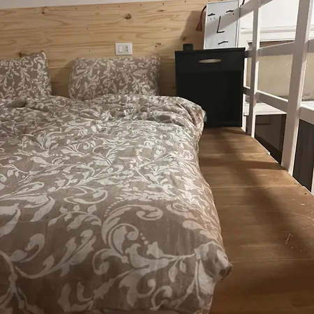 Stay, Mieszkanko Kingi *